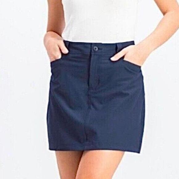 NWT Eddie Bauer Adventurer 2.0 Navy Skort Size 16 - Picture 1 of 13